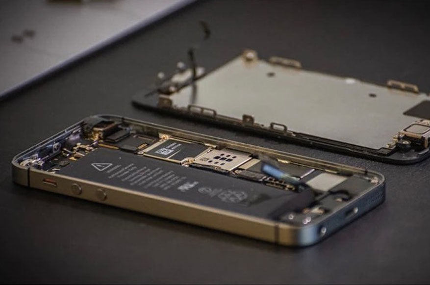 iPhone Screen Replacement